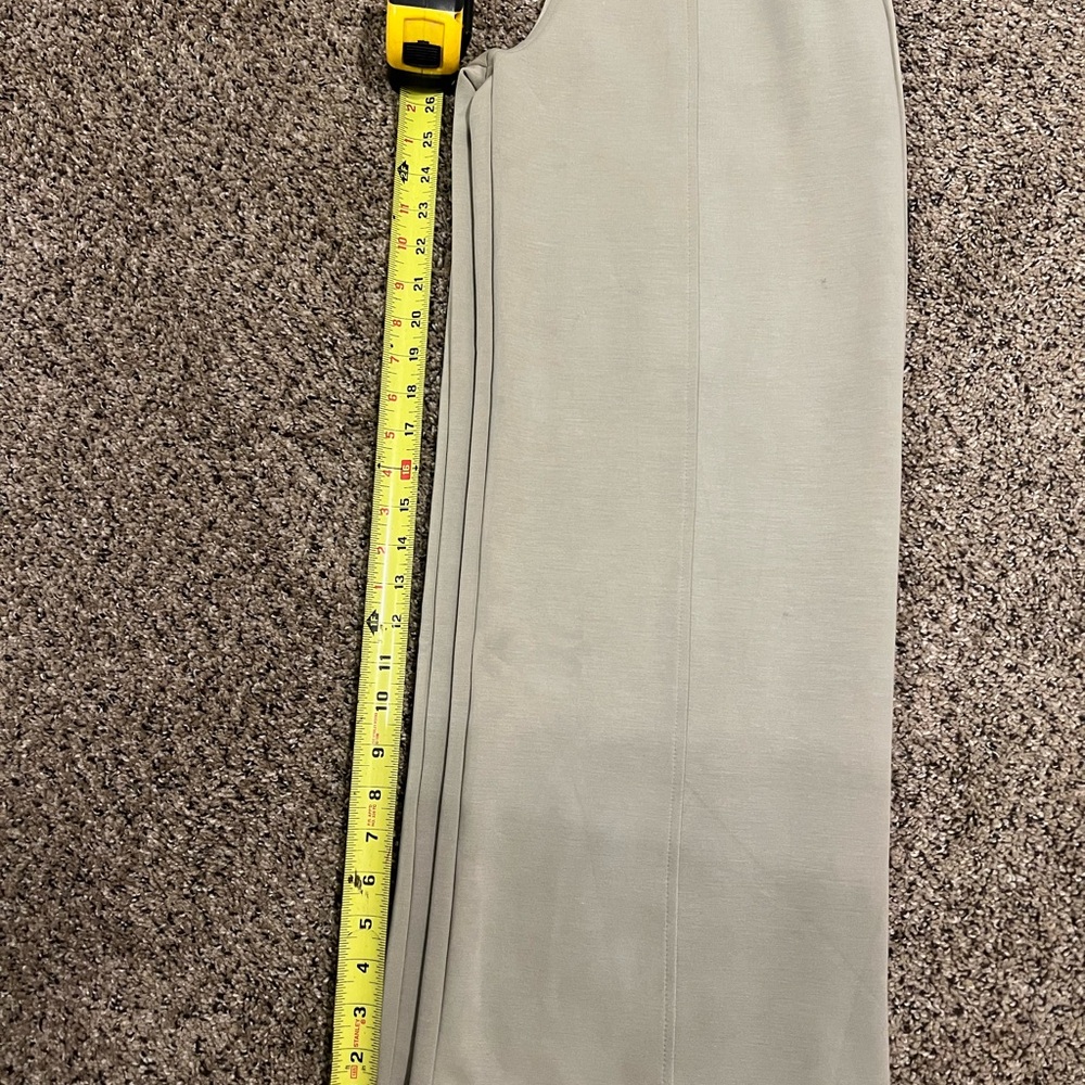 NWT Wide Leg Pleated Light Green Pants - Picture 7 of 10